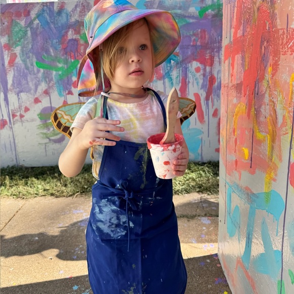 Meet your Posher, Navi/Laura - Picture 2 of 12